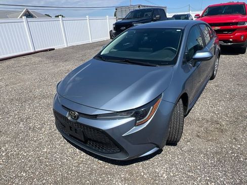 Used 2022 Toyota Corolla LE FWD image 25