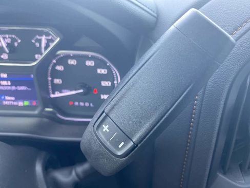 Used 2021 GMC Sierra 1500 AT4 w/ AT4 Preferred Package AWD/4WD image 19