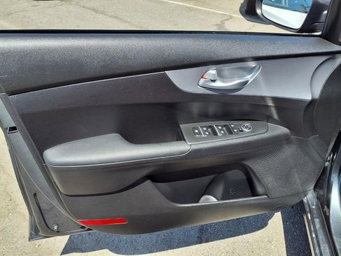 Used 2023 Kia Forte LXS FWD image 12