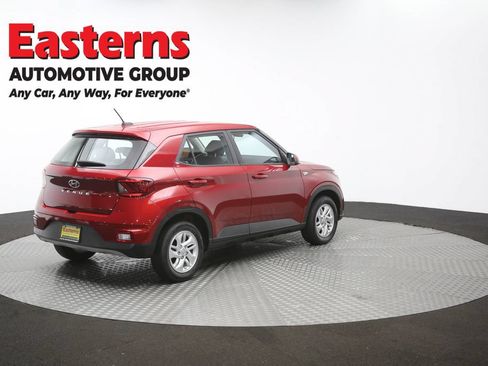 Used 2025 Hyundai Venue SE FWD image 39