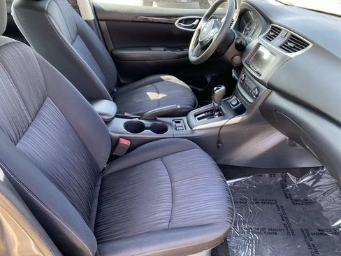 Used 2016 Nissan Sentra SV w/ Driver's Assist Package FWD image 23