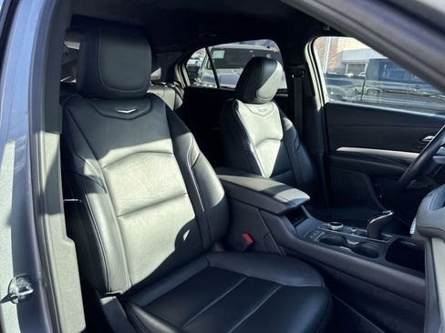 Used 2023 Cadillac XT4 Premium Luxury image 32