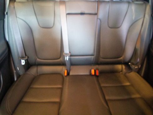 Used 2021 Buick Encore GX Essence image 20