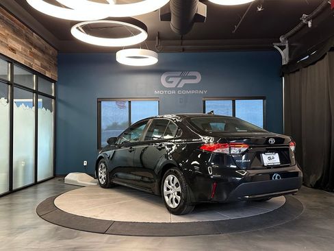 Used 2020 Toyota Corolla SE FWD image 5