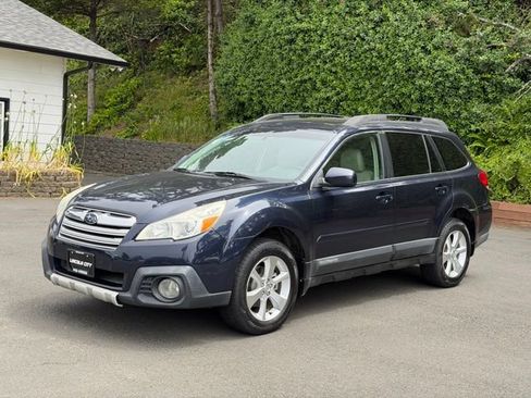 Used 2013 Subaru Outback 2.5i Limited w/ Moonroof Pkg AWD/4WD image 1