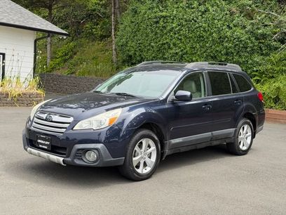 Used 2013 Subaru Outback 2.5i Limited w/ Moonroof Pkg