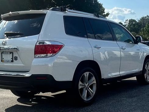 Used 2013 Toyota Highlander Limited FWD image 6