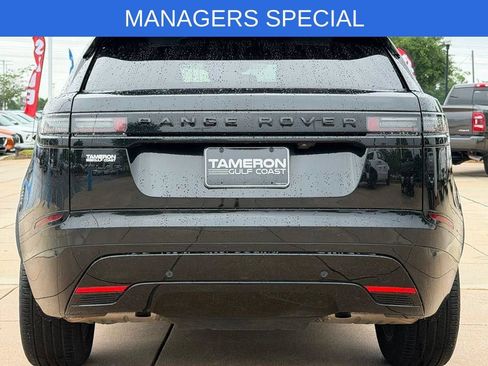 Used 2025 Land Rover Range Rover Velar Dynamic SE AWD/4WD image 3