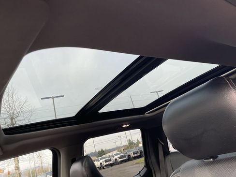 Used 2017 Ford F350 Lariat w/ Lariat Ultimate Package image 19