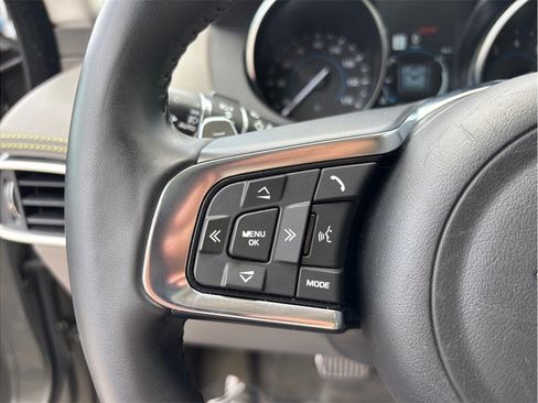 Used 2018 Jaguar F-PACE R-Sport AWD/4WD image 29