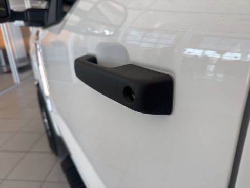 Used 2025 Ford F250 XLT image 12