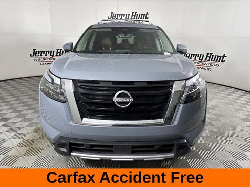 Used 2025 Nissan Pathfinder Platinum w/ Cargo Package FWD image 3