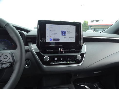 Used 2026 Toyota Corolla SE image 18