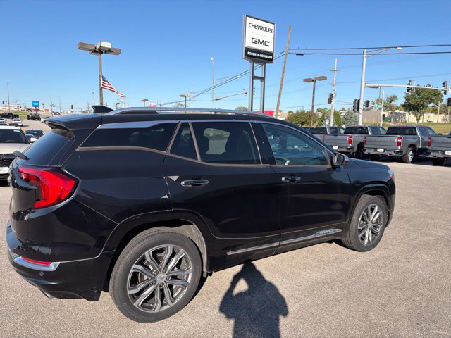 Used 2018 GMC Terrain Denali w/ Comfort Package AWD/4WD image 8