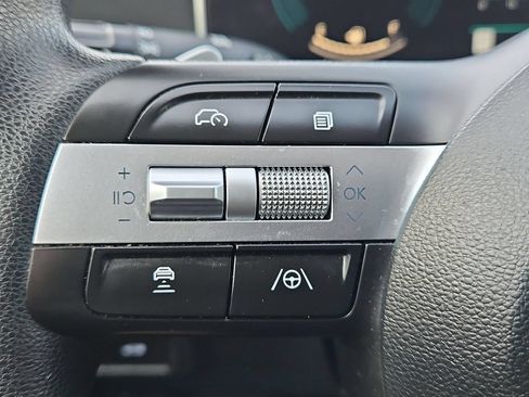 Used 2025 Hyundai Sonata SEL FWD image 21