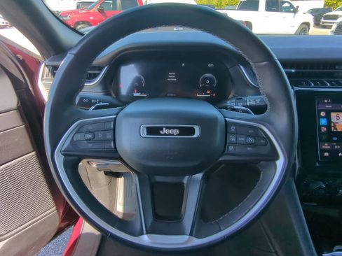 Certified 2023 Jeep Grand Cherokee Altitude AWD/4WD image 22