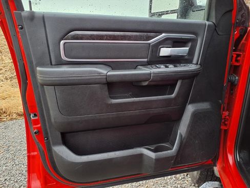 Used 2024 RAM 2500 Big Horn w/ Bed Utility Group image 25