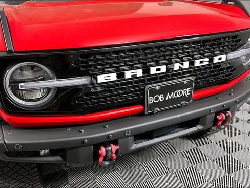 Used 2022 Ford Bronco Wildtrak image 30