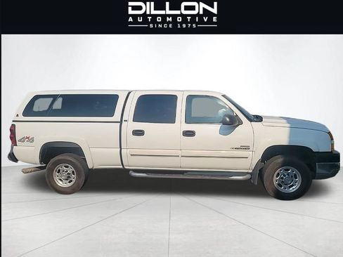 Used 2005 Chevrolet Silverado 2500 LT w/ Heavy-Duty Power Package AWD/4WD image 6