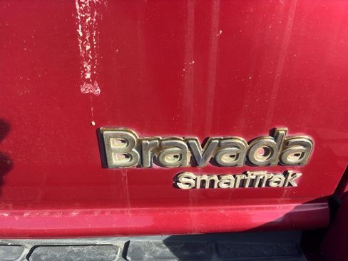 Used 1996 Oldsmobile Bravada AWD image 21