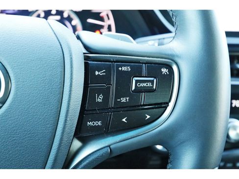 Used 2022 Lexus ES 350 Ultra Luxury image 18