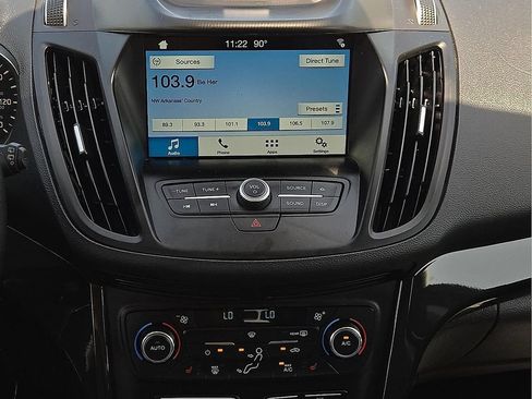 Used 2017 Ford Escape SE w/ Equipment Group 201A FWD image 12