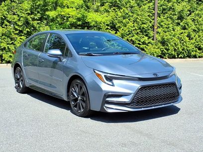 Used 2024 Toyota Corolla SE w/ SE Premium Package