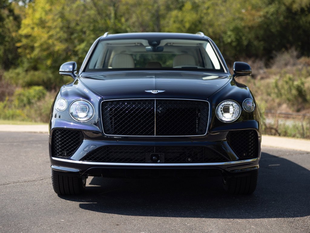 Used 2025 Bentley Bentayga AWD/4WD image 15