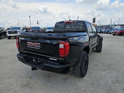 New 2026 GMC Canyon Elevation w/ Convenience Package image 5