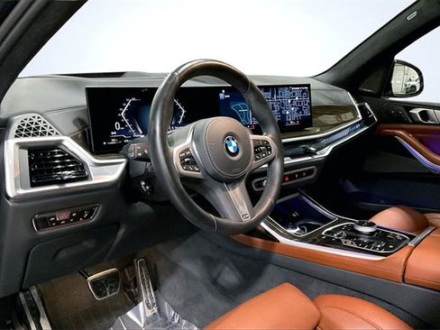 Used 2023 BMW X7 xDrive40i w/ Executive Package image 14