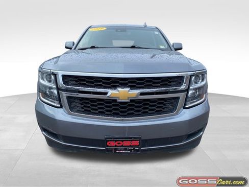 Used 2019 Chevrolet Tahoe LT image 2