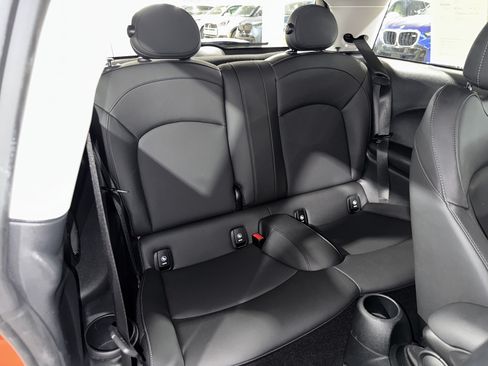 Certified 2024 MINI Cooper 2-Door Hardtop FWD image 11