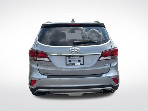 Used 2018 Hyundai Santa Fe SE AWD/4WD image 6