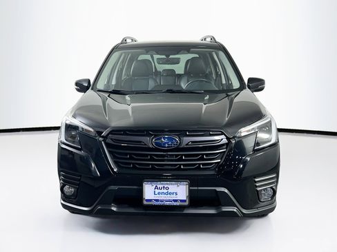 Used 2023 Subaru Forester Limited AWD/4WD image 2