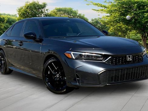Used 2025 Honda Civic Sport image 3