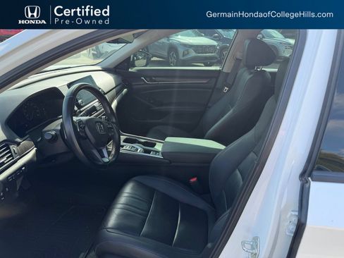 Used 2021 Honda Accord Touring image 16