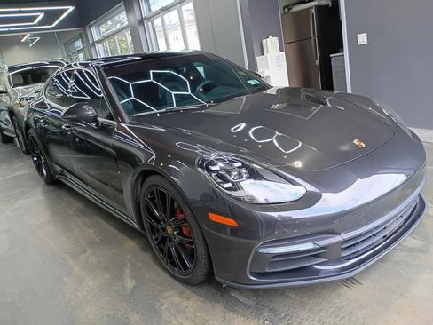 Used 2018 Porsche Panamera w/ Premium Package Plus image 2
