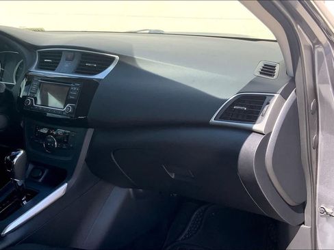 Used 2018 Nissan Sentra SV FWD image 23