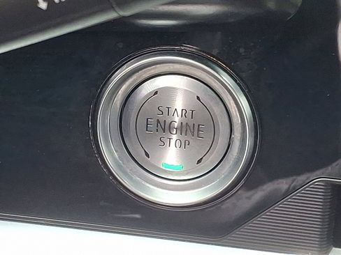 Used 2022 Chevrolet Corvette Stingray Premium Conv w/ Z51 Performance Package image 22