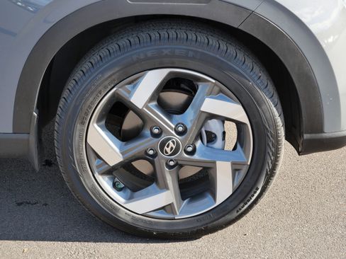 Certified 2023 Hyundai Venue SEL image 15