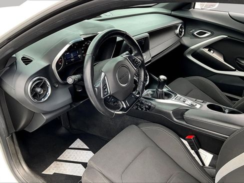 Used 2024 Chevrolet Camaro LT image 15