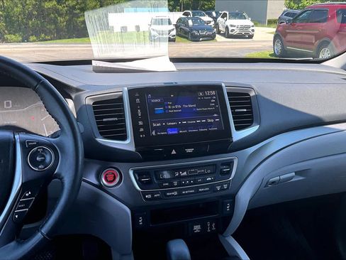 Used 2018 Honda Pilot EX-L image 7