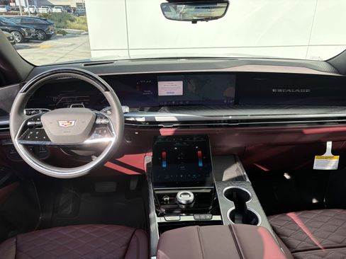 New 2026 Cadillac Escalade Luxury image 23