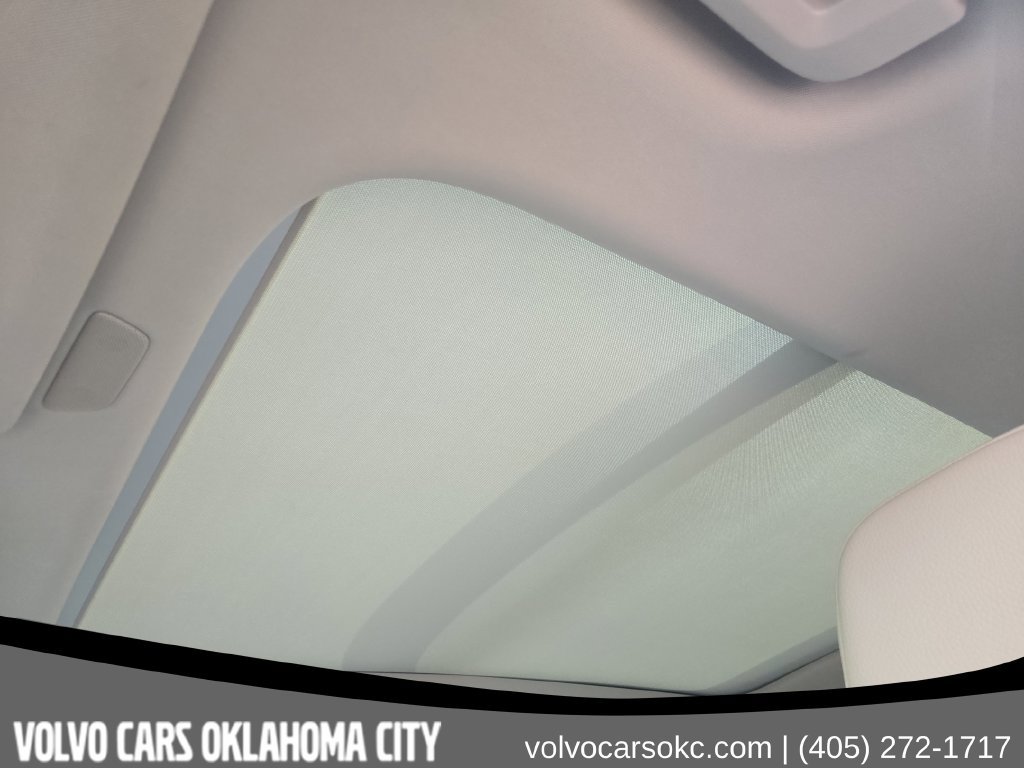 Certified 2025 Volvo XC90 B5 Core w/ Protection Package Premier AWD/4WD image 19