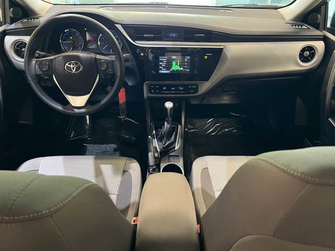 Used 2017 Toyota Corolla LE image 10