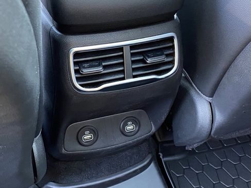 Used 2023 Hyundai Santa Fe SEL w/ Premium Package image 27