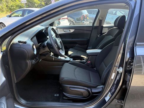 Certified 2023 Kia Forte LXS w/ LXS Technology Package FWD image 20