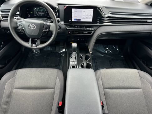 Used 2025 Toyota Camry LE FWD image 12