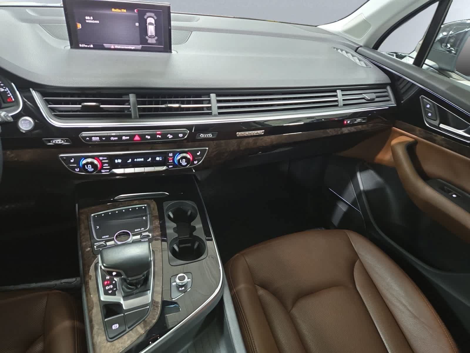Used 2019 Audi Q7 3.0T Premium Plus w/ Premium Plus Package AWD/4WD image 17