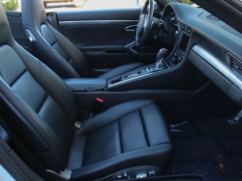 Used 2013 Porsche 911 Carrera S image 21